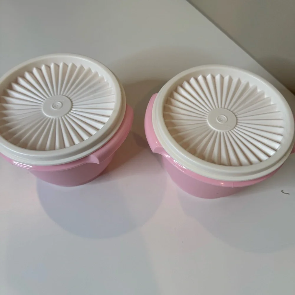 Vintage Tupperware Servalier Bowl Set of 2 Pink & White Lid